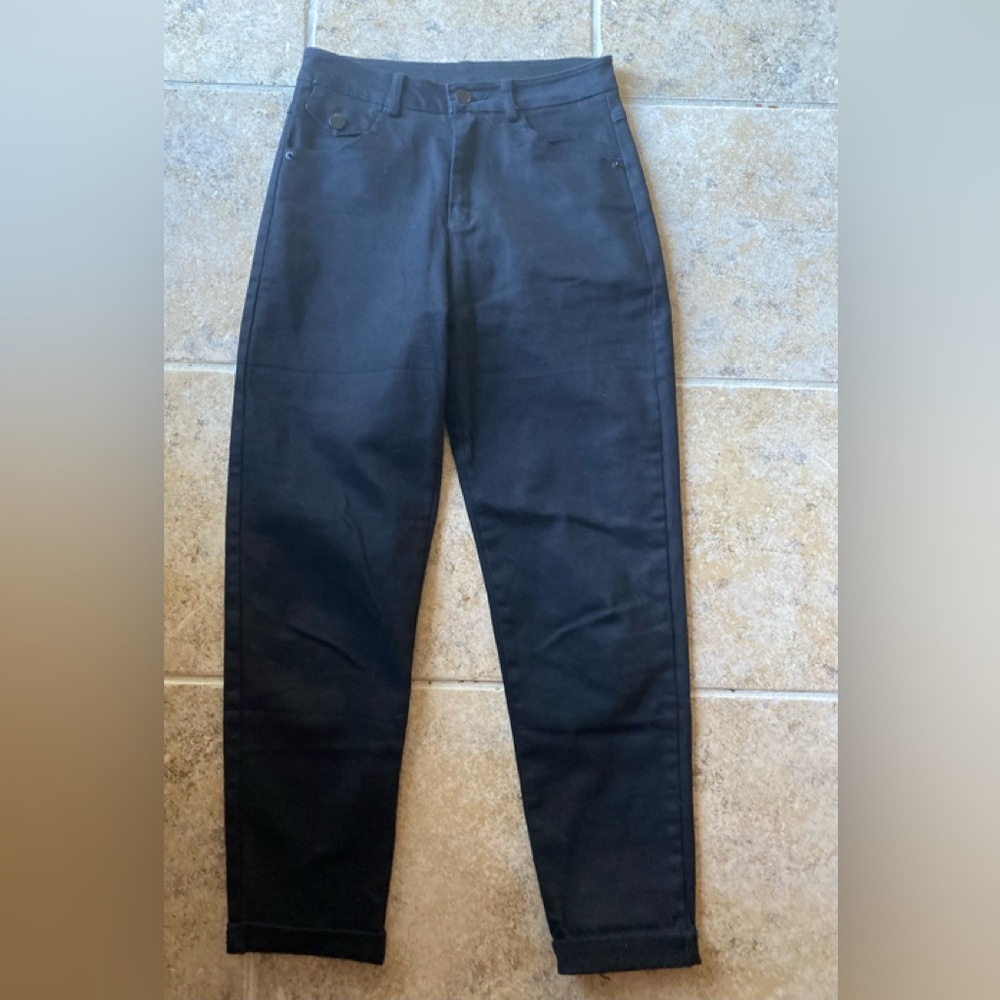 NWOT Joxin - Black Low-rise Skinny Crop Pants, Size: S